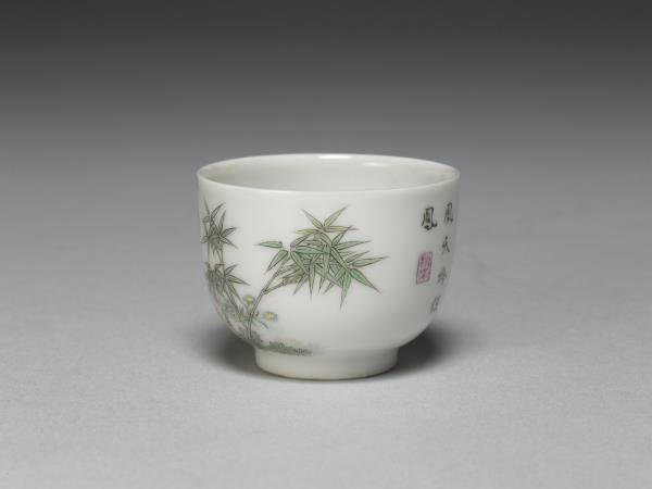 琺瑯彩瓷竹雀圖杯