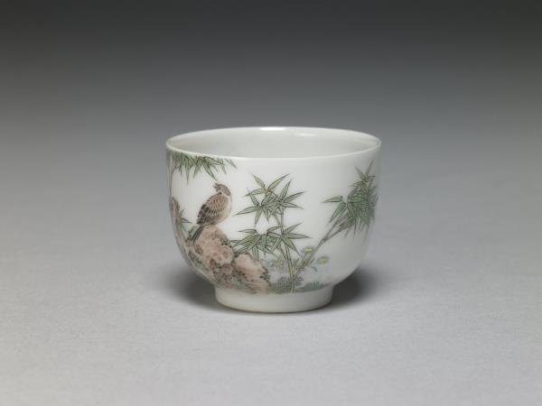 琺瑯彩瓷竹雀圖杯