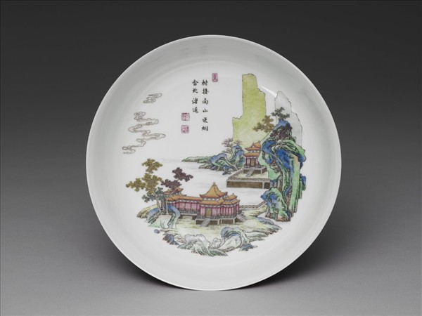 琺瑯彩紅地山水樓閣盤