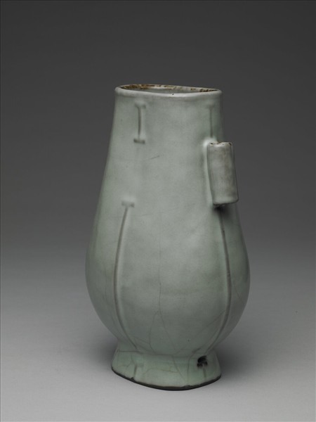 仿官釉貫耳瓶