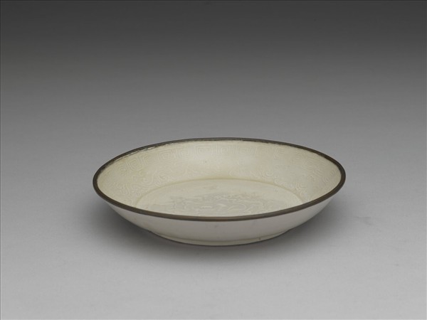 定窯 印花犀牛望月碟