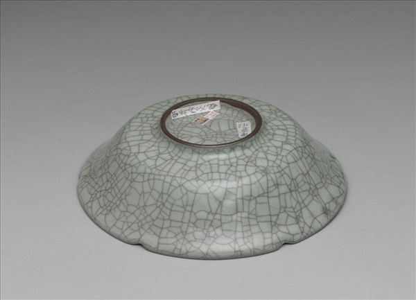 哥窯 青瓷葵口盤