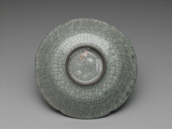 哥窯 青瓷葵口盤