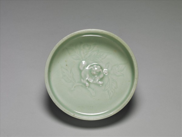 青瓷折枝花卉紋圓洗