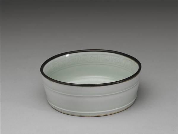 湘湖窯 青白瓷刻花龍紋洗