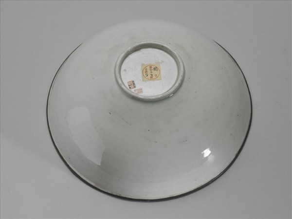 景德鎮窯 白瓷印花花卉紋碗