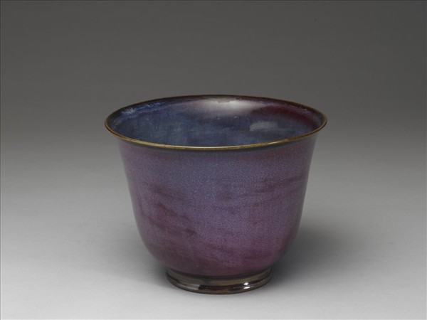 鈞窯 天藍葡萄紫釉仰鐘式花盆