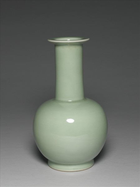 仿龍泉釉盤口瓶