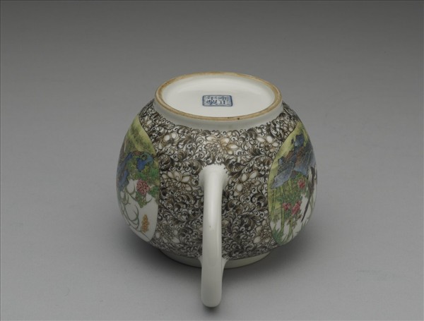 琺瑯彩喜報雙安圖茶壺