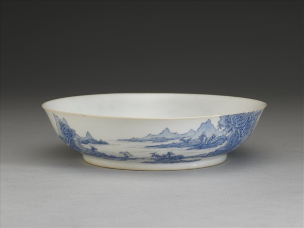 琺瑯彩青山水圖盤