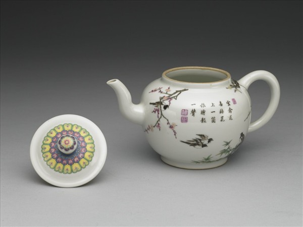 琺瑯彩竹梅報喜圖茶壺