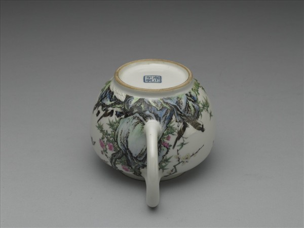 琺瑯彩竹梅報喜圖茶壺