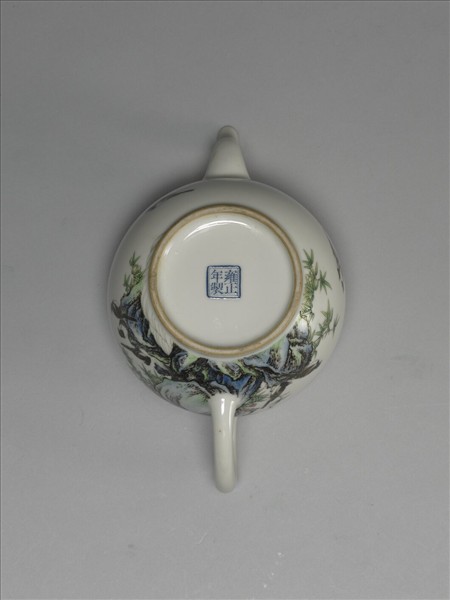 琺瑯彩竹梅報喜圖茶壺