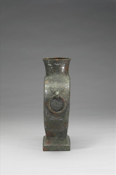 嵌金銀蟠虺紋扁壺