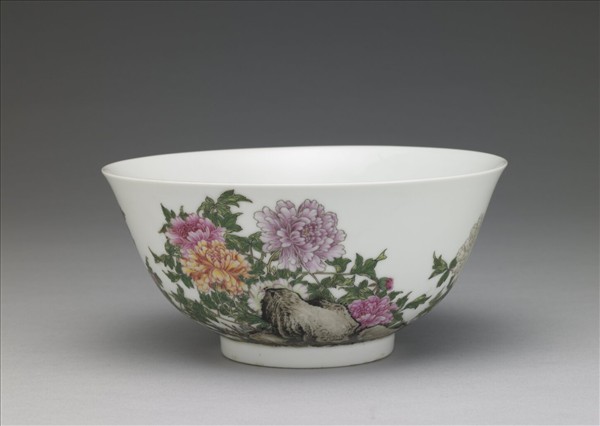 琺瑯彩五色牡丹圖碗