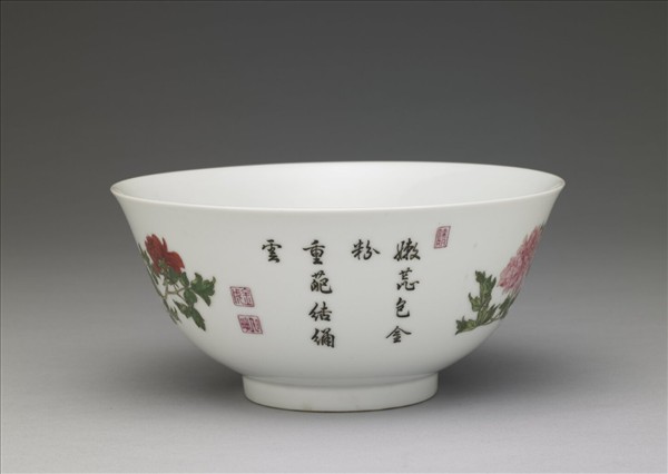 琺瑯彩五色牡丹圖碗