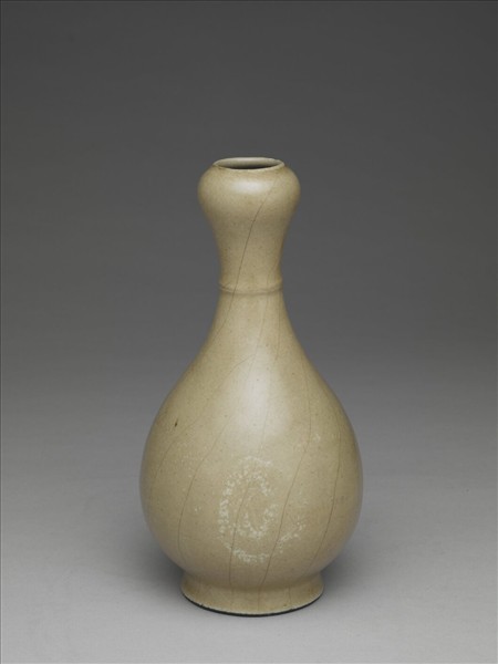 青瓷蒜頭瓶