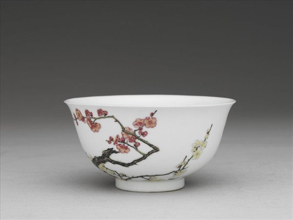 琺瑯彩梅竹紋碗