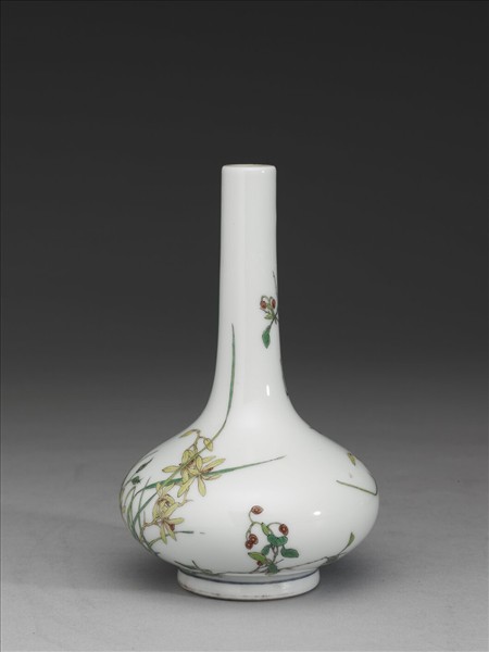 琺瑯彩花卉紋瓶