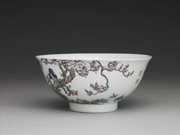 琺瑯彩孔雀圖碗