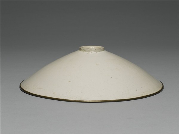 定窯 印花石榴嬰兒碗