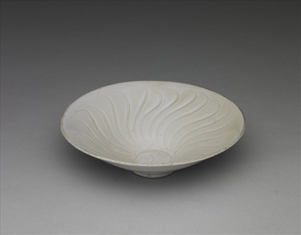 定窯 白瓷旋紋笠式盞