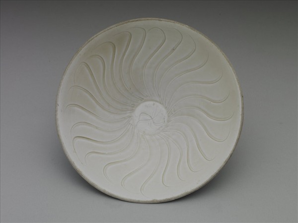 定窯 白瓷旋紋笠式盞