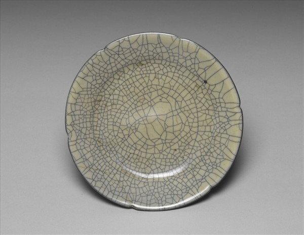 哥窯 青瓷葵口盤