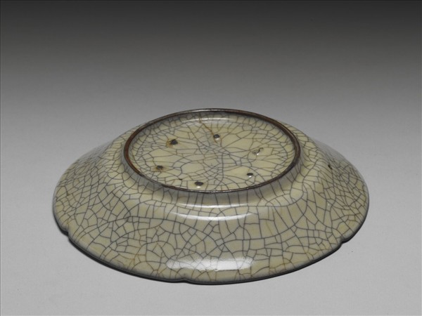 哥窯 青瓷葵口盤