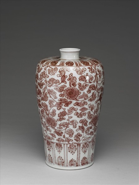 釉裡紅花卉紋梅瓶