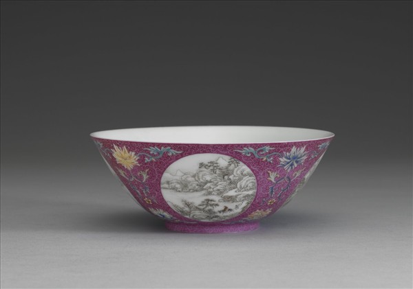 洋彩紅錦地開光山水圖碗