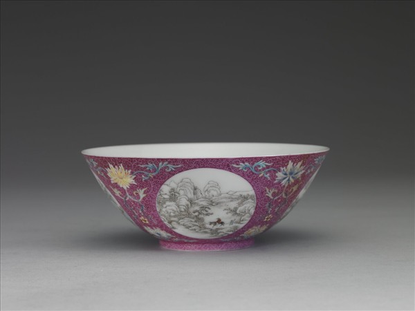 洋彩紅錦地開光山水圖碗