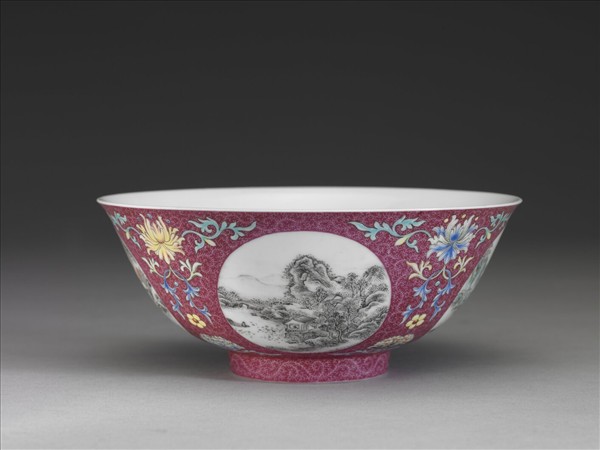 洋彩紅錦地開光山水圖碗