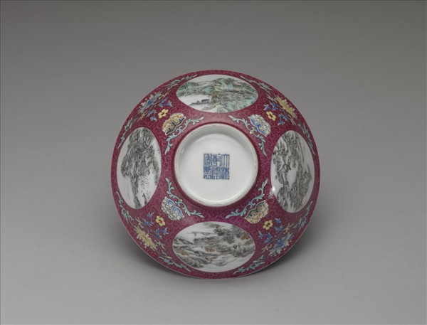 洋彩紅錦地開光山水圖碗