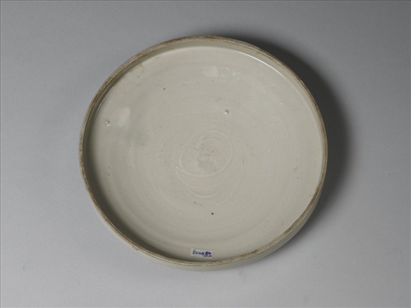 定窯 劃花萱花盒