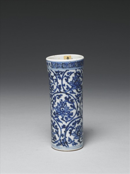 青花轉枝花卉紋筆筒