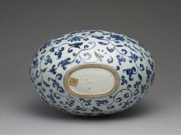 青花花卉紋扁壺