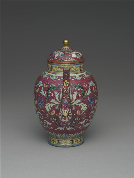 洋彩番蓮紋紅地茶壺