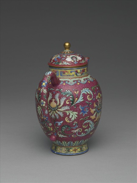 洋彩番蓮紋紅地茶壺