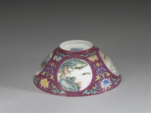 洋彩紅錦地開光山水圖碗