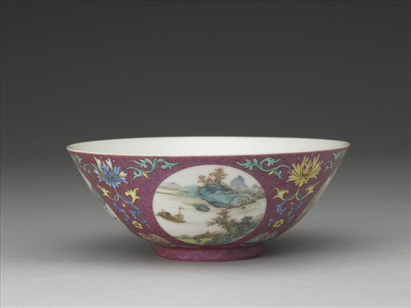 洋彩紅錦地開光山水圖碗