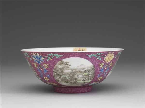 洋彩紅錦地開光山水圖碗