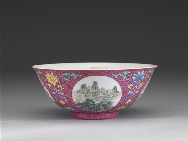 洋彩紅錦地開光山水圖碗