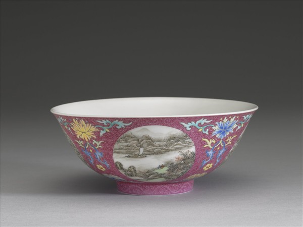洋彩紅錦地開光山水圖碗