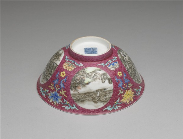 洋彩紅錦地開光山水圖碗