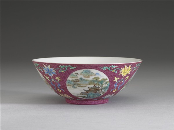 洋彩紅錦地開光山水圖碗