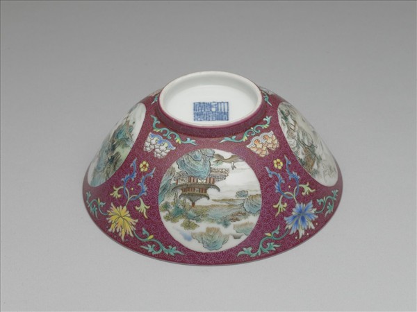 洋彩紅錦地開光山水圖碗