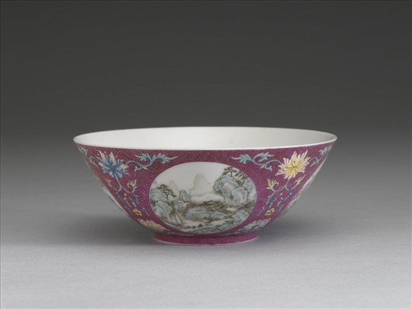 洋彩紅錦地開光山水圖碗