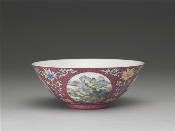 洋彩紅錦地開光山水圖碗