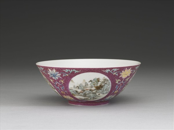 洋彩紅錦地開光山水圖碗